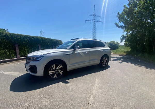 Volkswagen Touareg cena 219900 przebieg: 124000, rok produkcji 2018 z Szczecin małe 631
